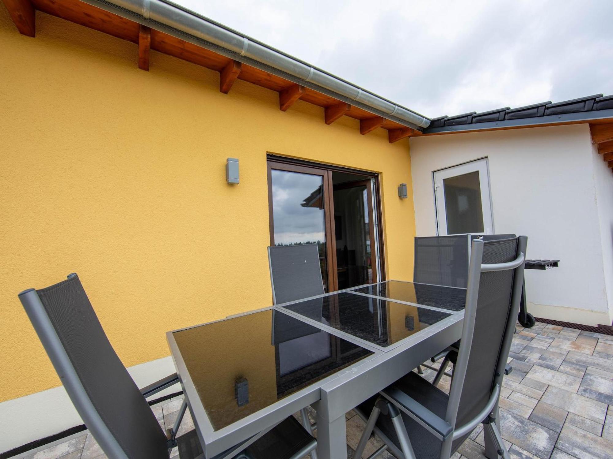 Tranquil Holiday Home In Filz In The Eifel With Garden Buitenkant foto