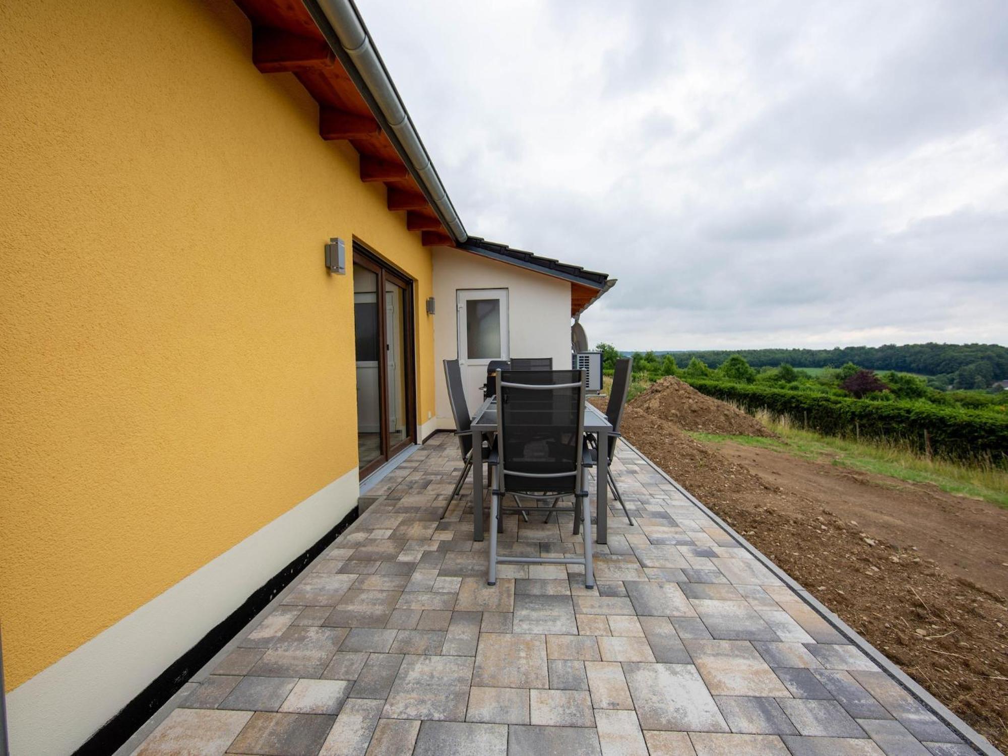 Tranquil Holiday Home In Filz In The Eifel With Garden Buitenkant foto