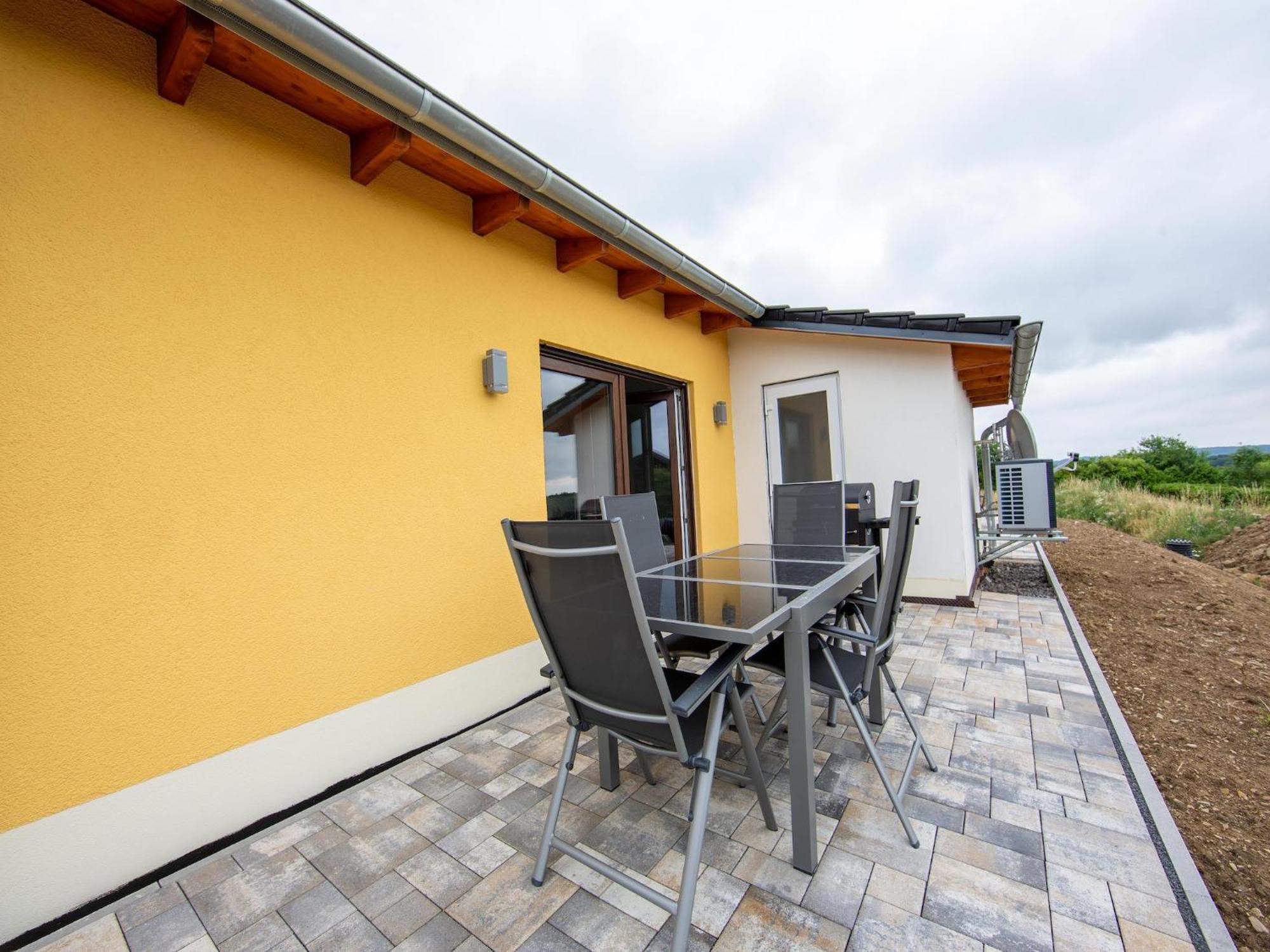 Tranquil Holiday Home In Filz In The Eifel With Garden Buitenkant foto